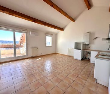 Location Appartement 3 pièces 52m² - Photo 3