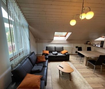 3½ ZI-WOHNUNG IN PORRENTRUY (JU), MÖBLIERT, TEMPORÄR - Photo 2