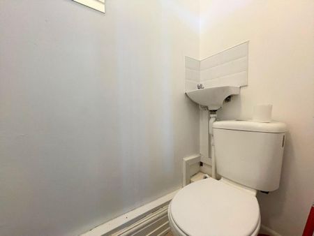 Studio to rent - Photo 4