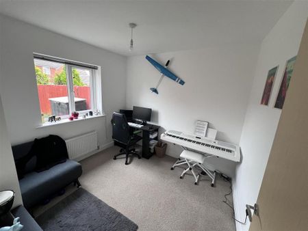 3 bedroom terraced house to rent - Photo 3
