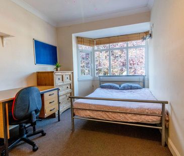 18 Abbotsford Road - Photo 6