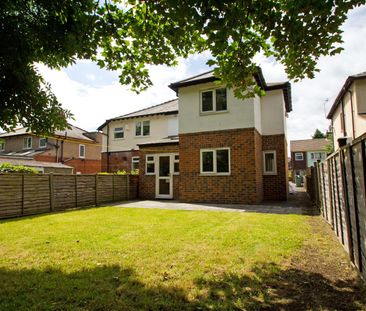 4 bedroom semi-detached house to rent - Photo 4