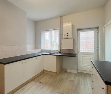 2 bedroom terraced house to rent - Photo 6