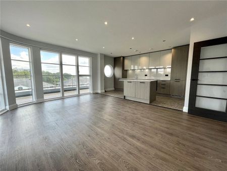 Alum Grange, 1 Burnaby Road, Alum Chine, Bournemouth, BH4 - Photo 3