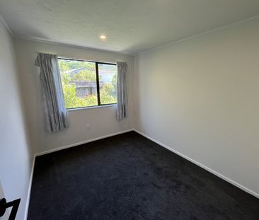 24 Fernhaven Grove, Newlands - Photo 4
