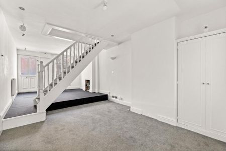 2 bedroom terraced house to rent - Photo 2