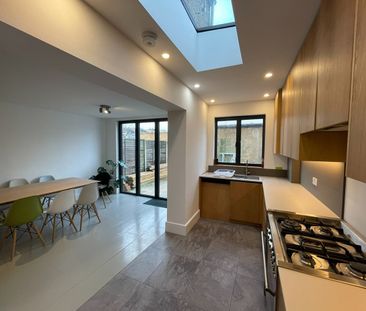 Room in a Shared House, Shrewsbury Road, E7 - Photo 1
