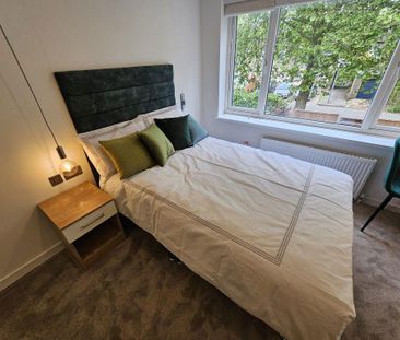 1 bedroom in a house share to rent - Photo 3