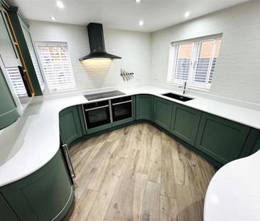 4 bedroom detached house to rent - Photo 6
