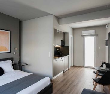Blissful 1BR Apartment at WYZ Athens - Photo 3