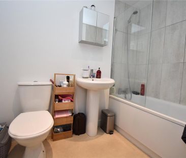 2 bedroom apartment to rent - Photo 6