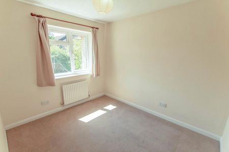 3 bedroom terraced house to rent - Photo 2