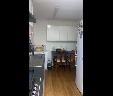 Room in a Shared House, Rochford Way Croydon, CR0 - Photo 1