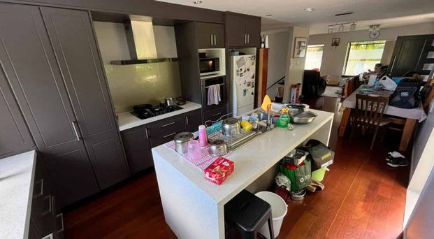 18 Stottholm Road, Titirangi, Auckland - Photo 1