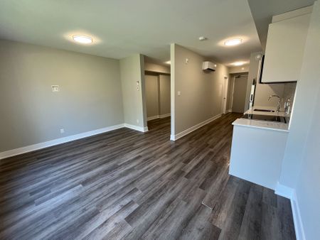 For Lease - 1295 SUMMERVILLE Avenue Unit# 102, Carlington - Central Park, Ontario - Photo 2