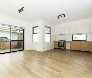 “Fantastic Apartment Living” - Photo 6