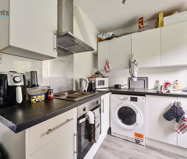 6 bedroom house to rent - Photo 4