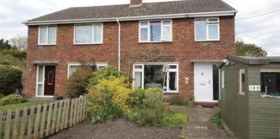 3 bedroom semi-detached house to rent - Photo 3