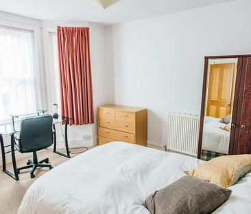 Orcheston Road, Charminster, BH8 - Photo 2