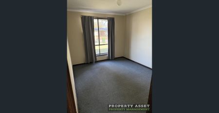 Room for the children to play plus a double garage - Photo 3