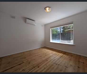 Charming, Renovated and Homely. - Photo 2