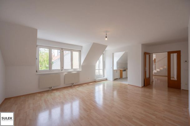 ** Top gepflegte 4 Zimmer Dachgeschoss Wohnung mit Alleinutzung 3er hofseitigen Terrassen - Maisonette Wohnung - Nähe Bahnhof Gersthof ** ab sofort ** - Photo 1