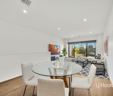 18 Flagship Way, Point Cook VIC, Belconnen - Photo 1