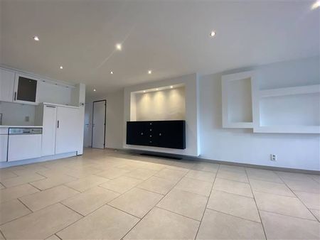 Appartement te huur - Foto 2