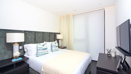 Charles Clowes Walk, London - Photo 3