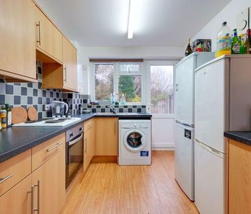 1 bedroom in a house share to rent - Photo 6