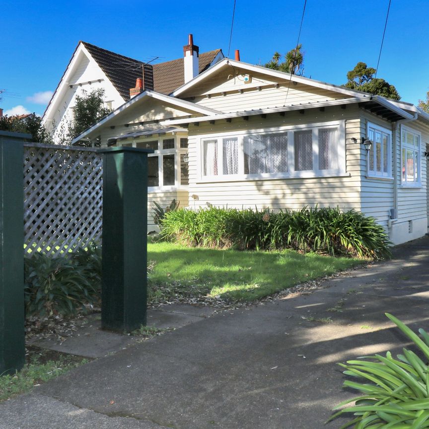 Woburn Beauty - Photo 1