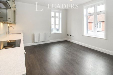 1 bedroom flat to rent - Photo 4