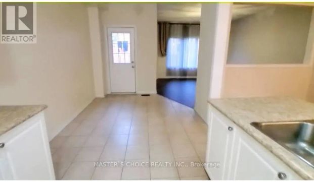 100 ROUGEVIEW PARK CRESCENT - Photo 1