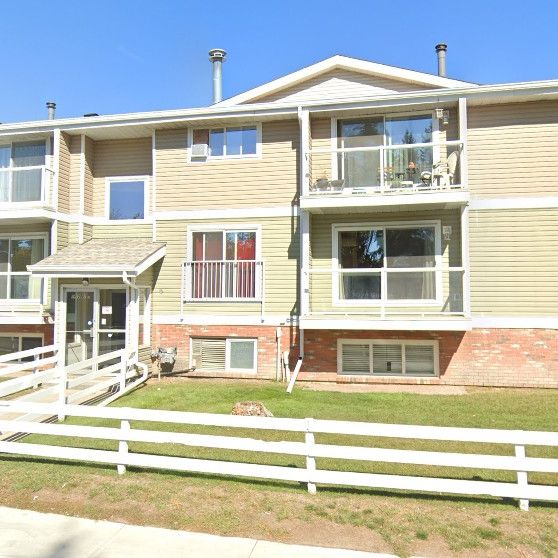 2 Bedroom Condo in Riverside Meadows - Photo 1