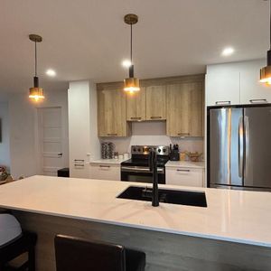 ✨ Logements 6 1/2 haut de gamme à louer à 2100$ ✨ - Photo 2