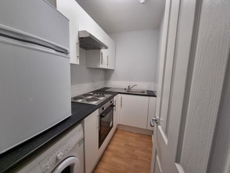 2 Bed Student Accommodation - Photo 3