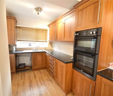 Greendale Grove, Denton, Manchester, Greater Manchester, M34 7EW - Photo 6