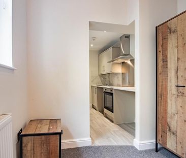 1 bedroom flat to rent - Photo 5