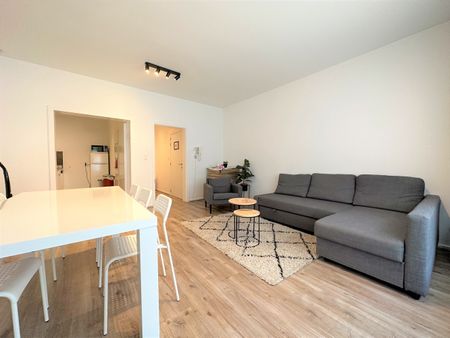 Gelijkvloers appartement in het centrum Knokke en op 100m van het strand! - Photo 3