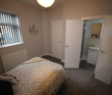 2 bedroom flat to rent - Photo 6