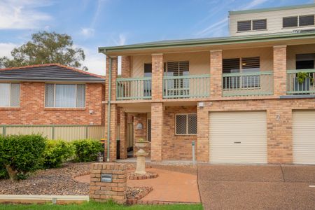 1/7 Verulam, Lambton NSW 2299 - Townhouse For Rent | Domain - Photo 4