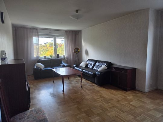 Ekuddsvägen, Nacka - Photo 1