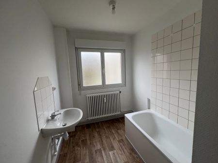 Location - Appartement T4 - 79 m² - Montbéliard - Photo 4