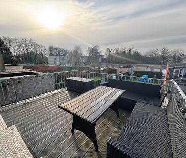 Appartement met terras en 2 slaapkamers nabij het centrum - Foto 1