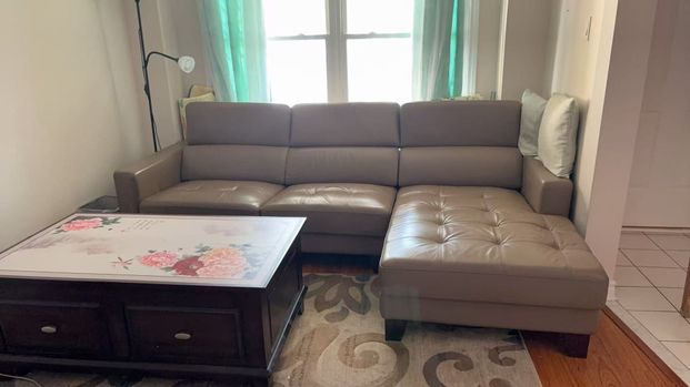 For Lease - 3153 Colonial Drive Unit# Bedroom C with Ensuite, Mississauga, Ontario - Photo 1