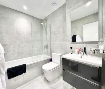 1 Bedroom Flat To Let - Photo 3
