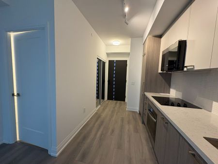 For Lease - 20 Soudan Avenue Unit# 2510, Toronto, Ontario - Photo 3