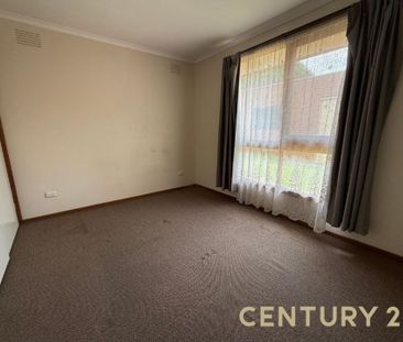 Neat, Private & Well Positioned - Photo 1