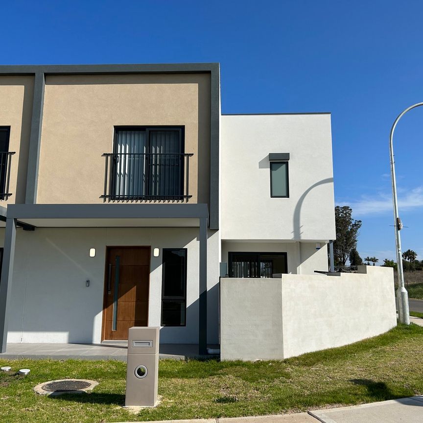 270 Fifth Avenue Austral - Photo 1