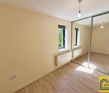 Apt 60 Titanic Walk, 3 Ballymacarrett Road, Belfast, BT4 1BT - Photo 6